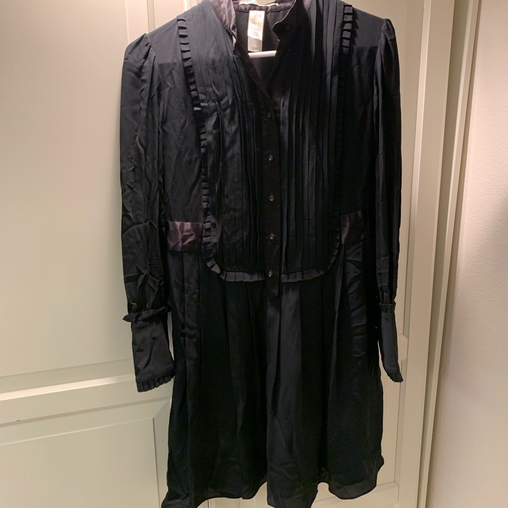 Black long sleeve dress